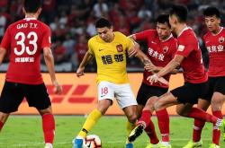 开云下载-包含广州恒大主帅调整战术频频，球迷期待成果的词条