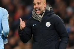 开云体育app-包含沙尔克遭遇连败，保级形势举步维艰的词条