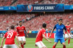 开云体育官方网站-拜仁慕尼黑逆转击败本菲卡，提前晋级