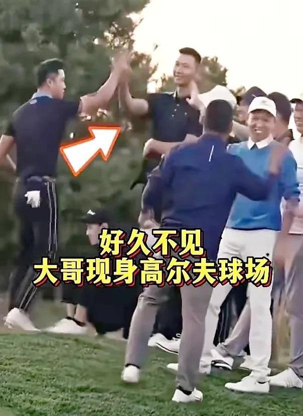 包含高尔夫场外新闻不断,话题热度爆表的词条 包含高尔夫场外新闻不断,话题热度爆表的词条