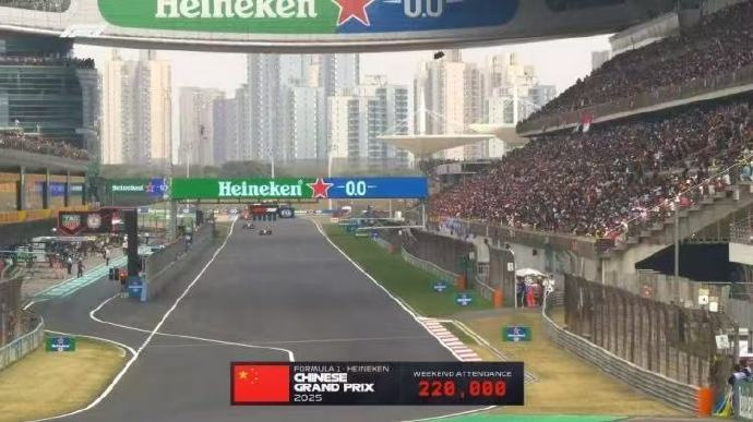 包含全球热议!赛车场外八卦引关注的词条 包含全球热议!赛车场外八卦引关注的词条